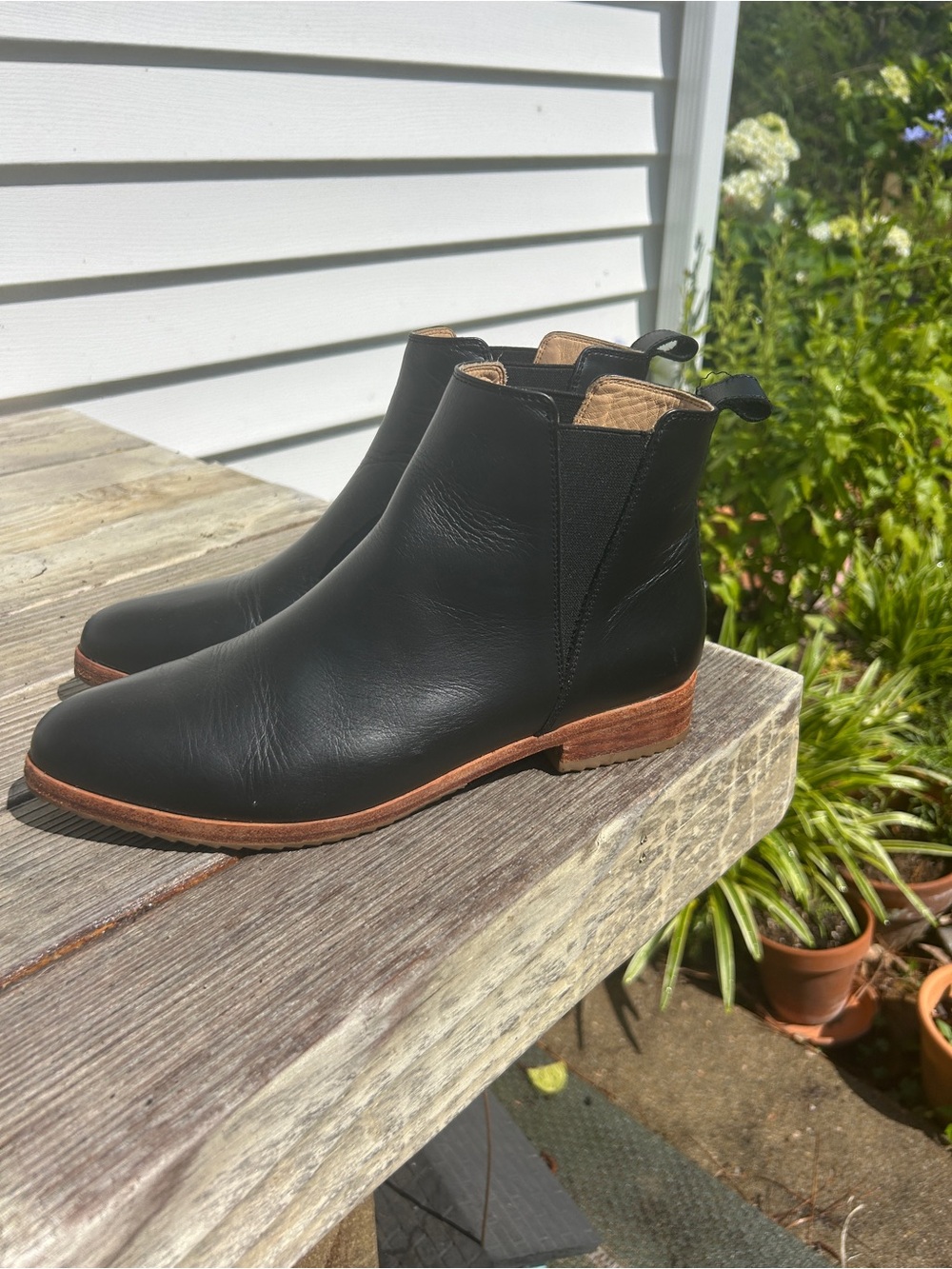 Nisolo Black Leather Eva Everyday Chelsea Ankle Boots with Brown Heel